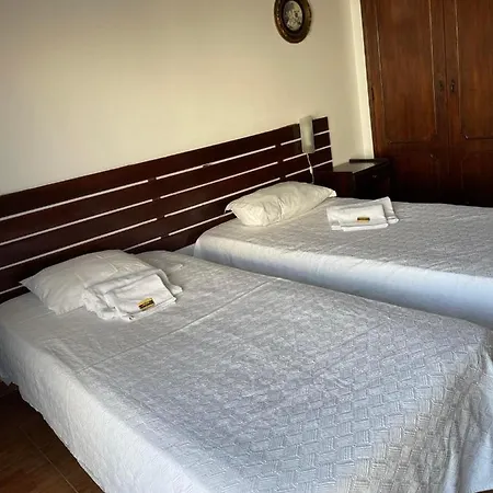 Casa Do Canto With Breakfast & Bar In Old Town Bed and Breakfast Αλμπουφέιρα